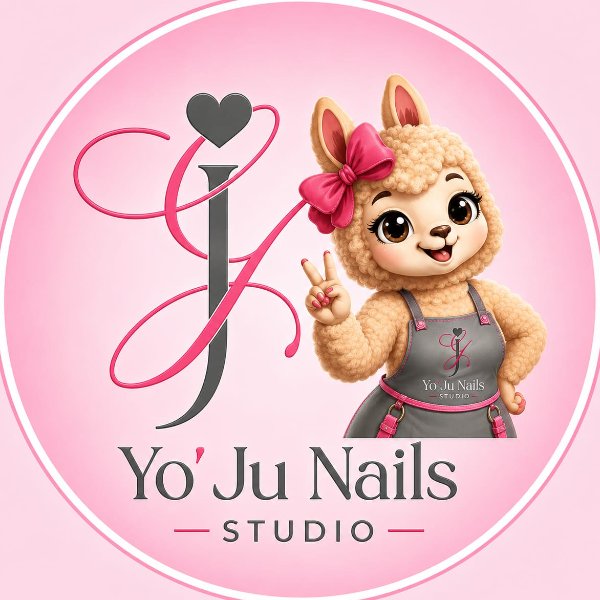 Yo'Ju. Nails